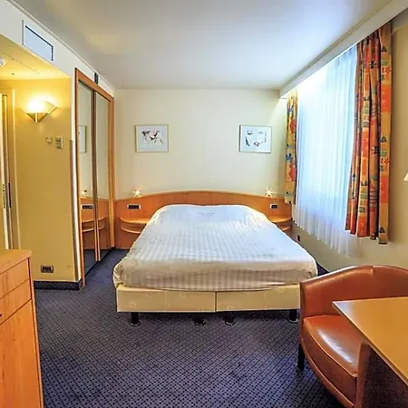 Pacific 3*