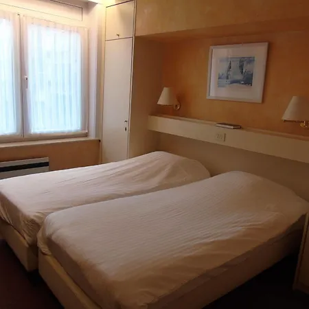 Hotel Pacific